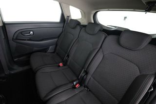 Kia Carens 1.6 GDI Drive