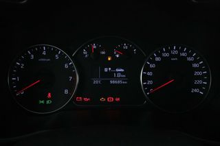 Kia Carens 1.6 GDI Drive