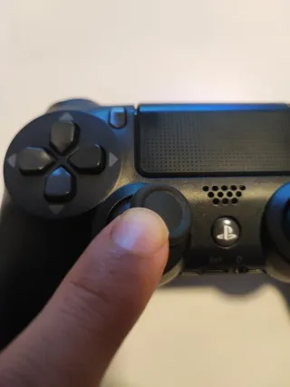 Mando PS4 (PlayStation 4) - Falla Joystick Izquier