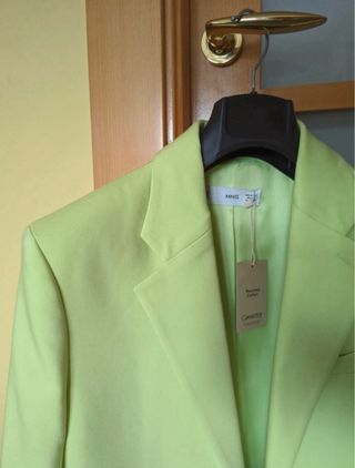Blazer Mango lima