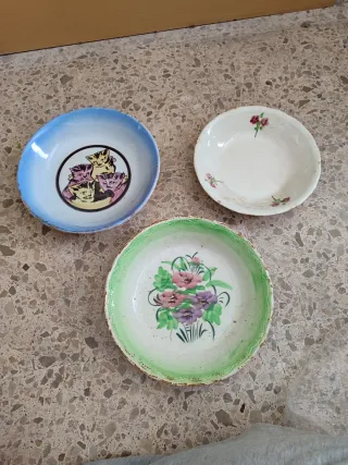 Piatti decorativi antichi (3 unità)