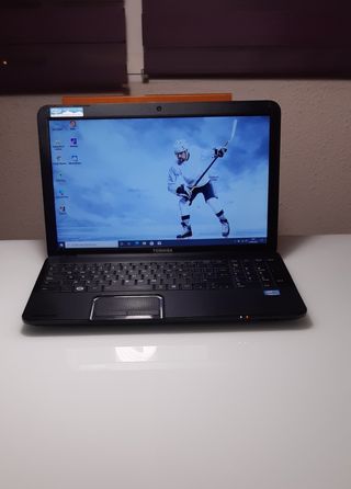 Portátil Toshiba Pro intel core A8 como nuevo 