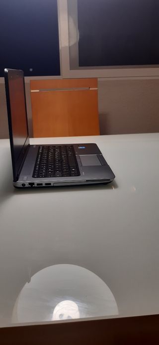 Portátil HP Pro intel core i3-6780 como nuevo 