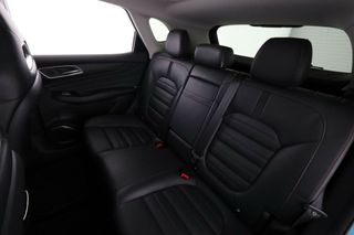 MG HS 1.5 Luxury