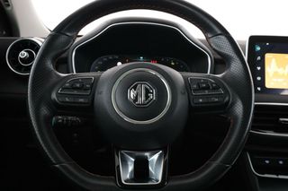 MG HS 1.5 Luxury