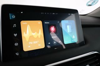 MG HS 1.5 Luxury