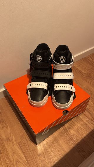 Setup tabla + botas de wakeboard Slingshot 2025