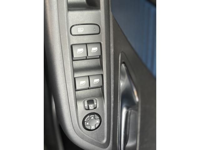 Citroen ë-C4 Electrico 50kWh C-Series 100 kW (136 CV)