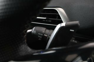 Peugeot 3008 2.0 Blue-HDi GT