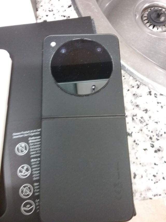 Nubia Flip 5G Plegable Negro