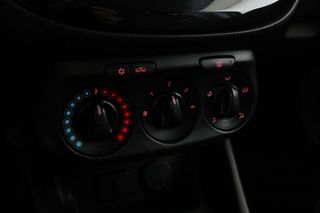 Opel Corsa 1.4 120 Aniversario
