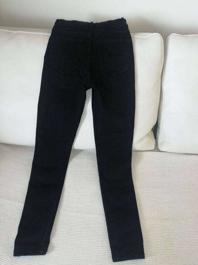 Vaqueros pitillo negros Zara Talla S