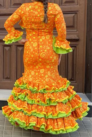 Traje de Flamenca Talla 38-40-42 elástica 