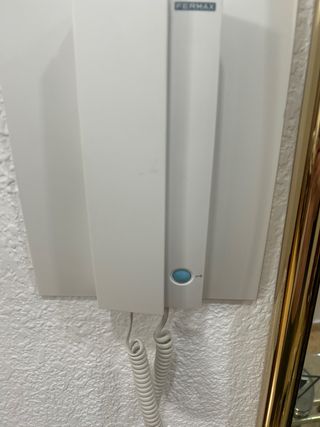 Telefonillo interior Fermax blanco