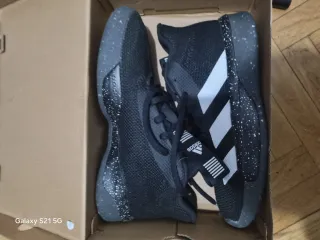 Zapatillas Adidas Hombre Negras y Blancas