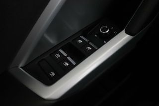 Audi Q3 35 TDI Black line