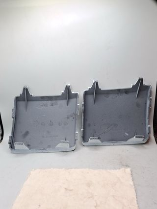 310561100 Tapa blanca parachoques izq Innocenti￼