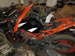 MOTO DESPIECE KTM RC 390