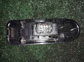 Mando elevalunas citroen 96637534 c3 sx 205071