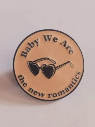 Pin da canção "New Romantics", da Taylor Swift