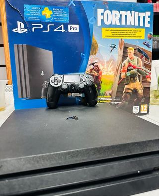 Consola PS4 Pro  en perfecto estado + accaccesorio