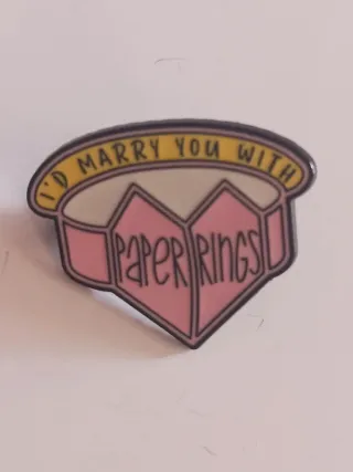 Pin da canção "Paper Rings", da Taylor Swift