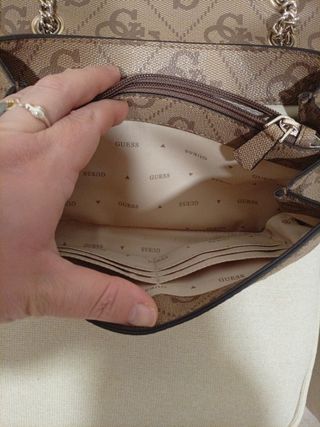 Bolso Guess auténtico beige monograma