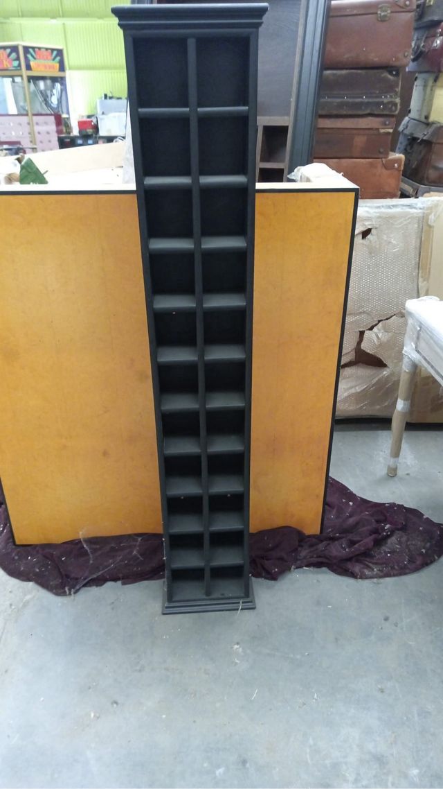 Mueble expositor madera 40 compartimentos