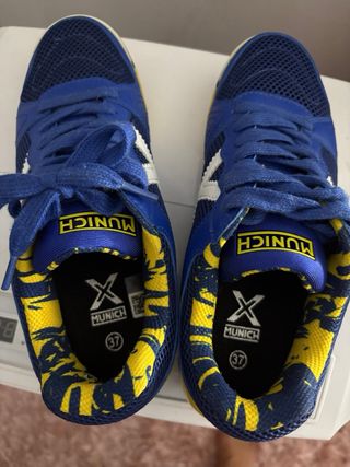 Zapatillas Munich Talla 37 Azul y Amarillo