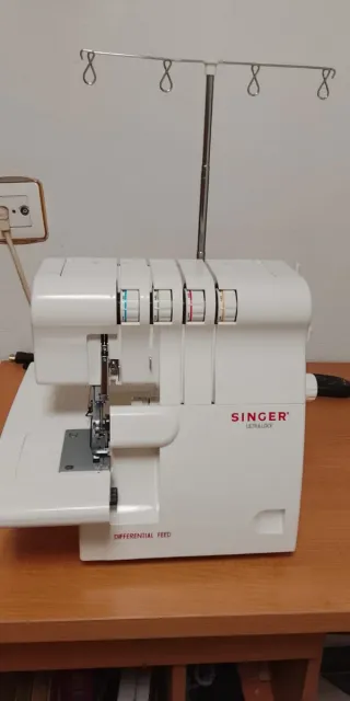 Máquina de coser Singer Overlock Ultralock