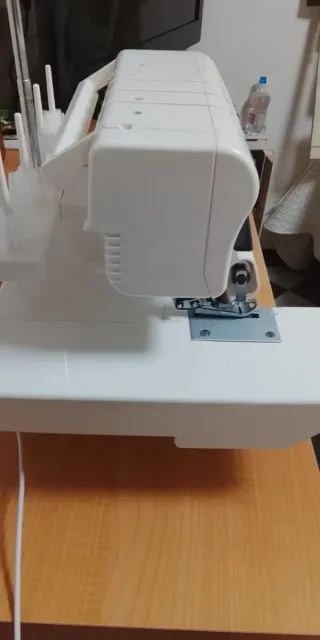 Máquina de coser Singer Overlock Ultralock