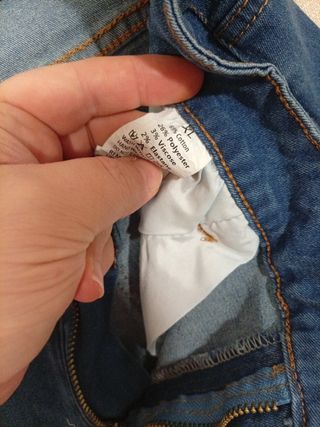 Pantalón corto tejano L con flecos 