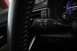 Lexus IS 300h Executive Line
