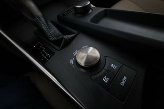 Lexus IS 300h Executive Line