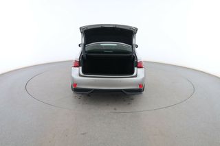 Lexus IS 300h F SPORT