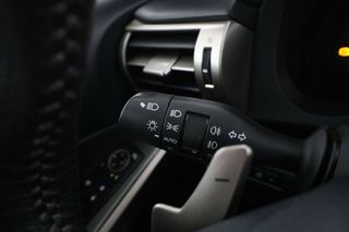 Lexus IS 300h F SPORT