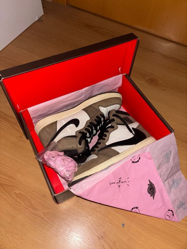 Jordan 1 Travis Scott Talla 41