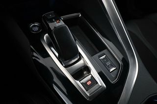 Peugeot 3008 1.6 Hybrid 225 Allure