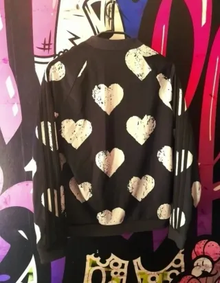 XL L y XS Chaqueta Adidas Originals Corazones