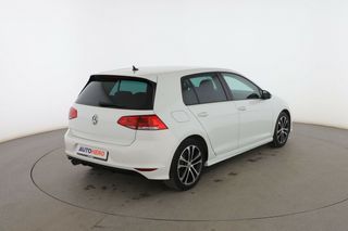Volkswagen Golf 1.6 TDI Sport by R-Line BlueMotion