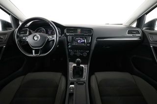 Volkswagen Golf 1.6 TDI Sport by R-Line BlueMotion