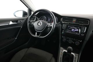 Volkswagen Golf 1.6 TDI Sport by R-Line BlueMotion