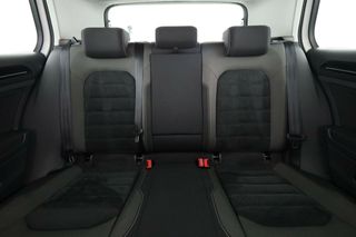 Volkswagen Golf 1.6 TDI Sport by R-Line BlueMotion