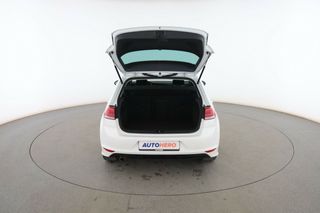 Volkswagen Golf 1.6 TDI Sport by R-Line BlueMotion