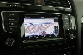Volkswagen Golf 1.6 TDI Sport by R-Line BlueMotion
