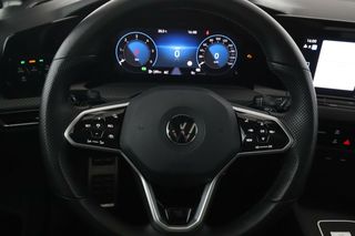 Volkswagen Golf 2.0 TDI R-Line