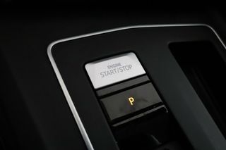 Volkswagen Golf 2.0 TDI R-Line