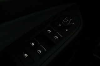 Volkswagen Golf 2.0 TDI R-Line