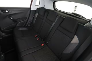 Peugeot 2008 1.2 PureTech Signature
