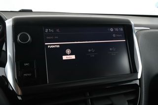 Peugeot 2008 1.2 PureTech Signature